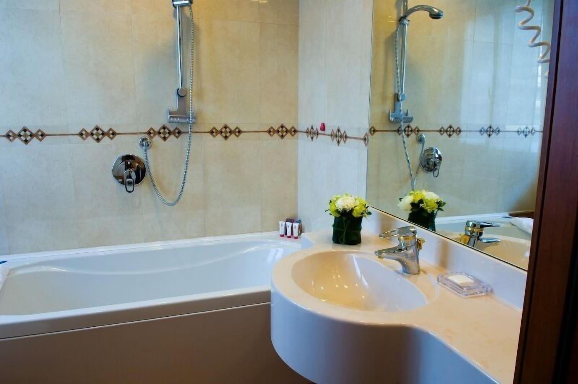 Milano Alpen Meeting&spa Hotel